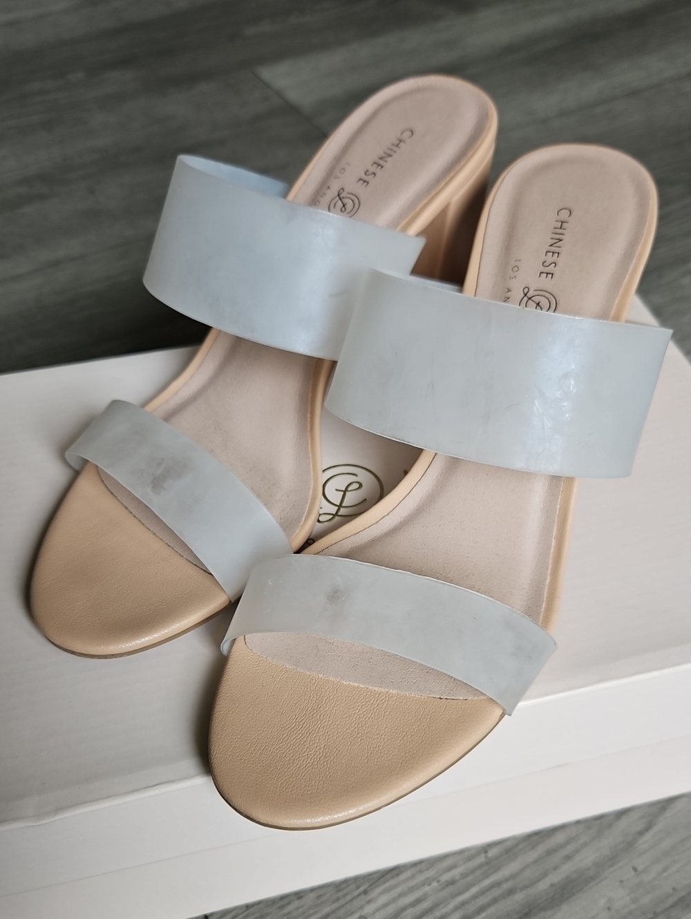 ☀️ Chinese Laundry Robinn Nude Frosted Wide Strap Block Heel Sandals Size 8.5 - Picture 3 of 7